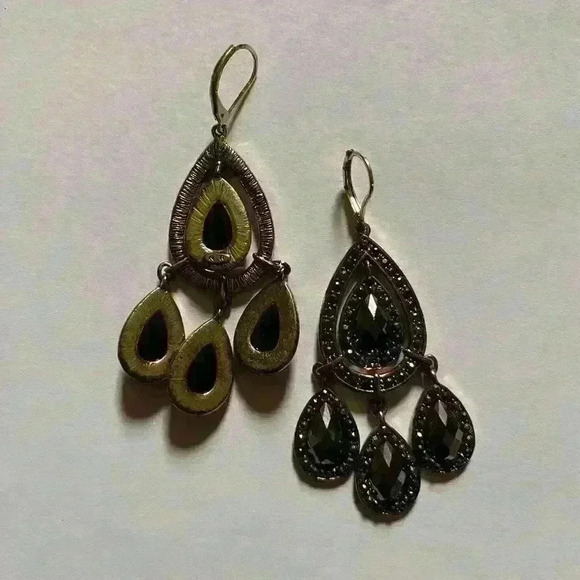 Vintage Nancy & Rise NY Black Stones and Bronze Tones Earrings - Picture 3 of 3